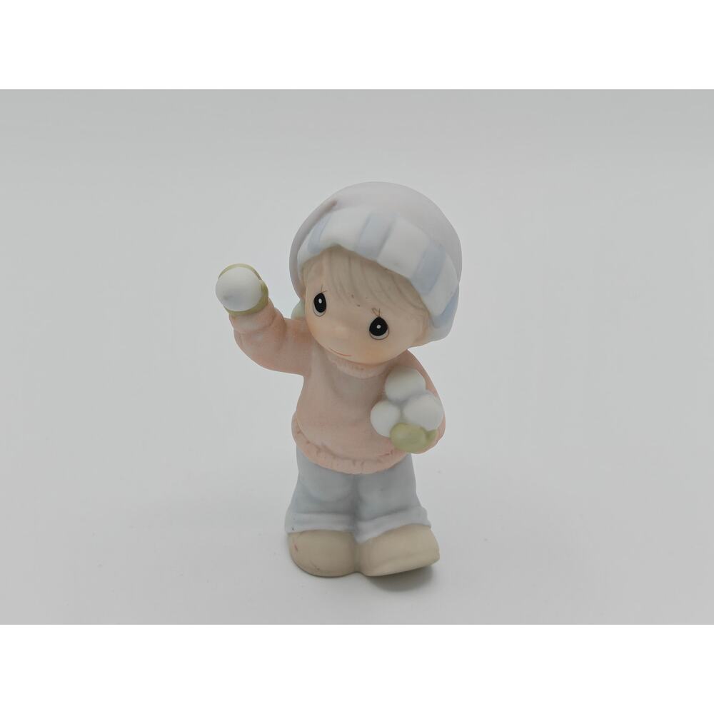Sugar Town Sammy Boy with Snowballs 1992 Precious Moments Figurine 528668‎